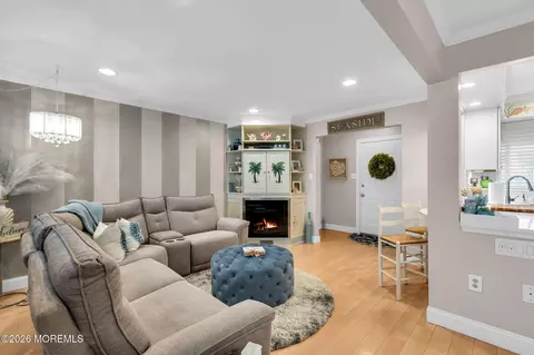 133 Fremont Ave #4A, Seaside Heights, NJ 08751