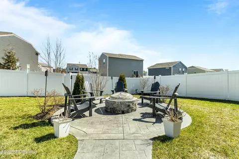 Exterior - 24 Wright Rd, Barnegat, NJ 08005 photo 4 of 5