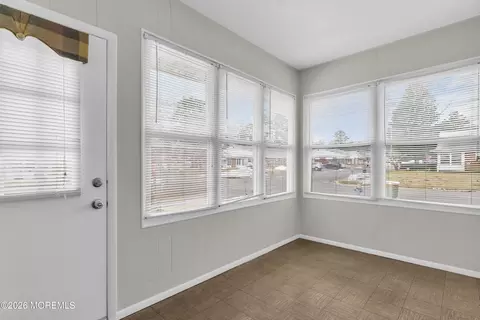 87 Fairway Ln # A, Manchester, NJ 08759