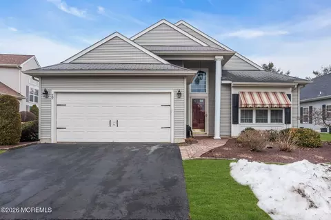 22 Margaux Dr, Manchester, NJ 08759