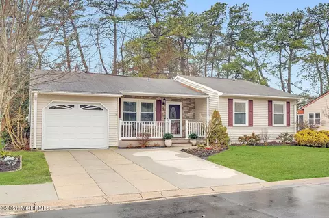 7 Eaton Ln #73, Whiting, NJ 08759