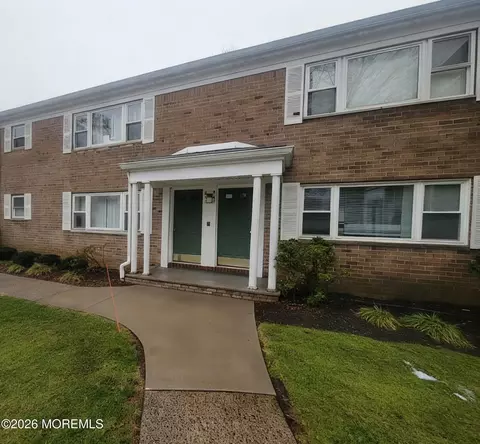 26 Judson St #3A, Edison, NJ 08837