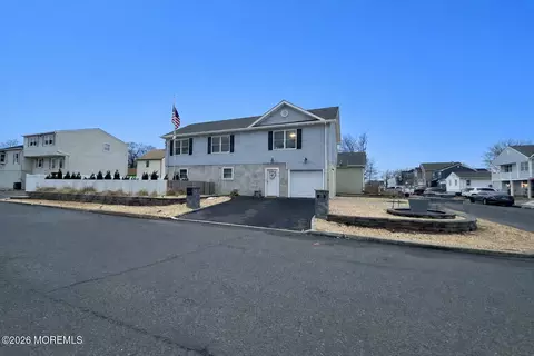 415 Pine St, Union Beach, NJ 07735