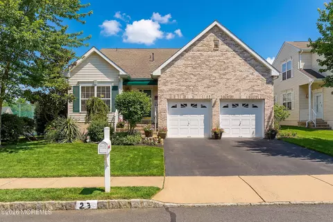 23 Little Leaf Ln, Howell, NJ 07731
