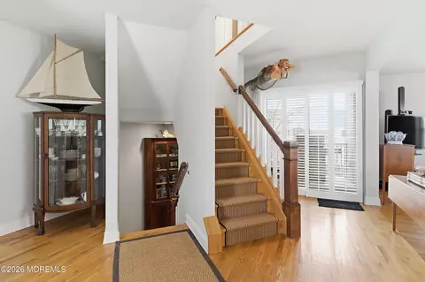 Entry Way - 33 Sands Point Rd, Waretown, NJ 08758 photo 5 of 8
