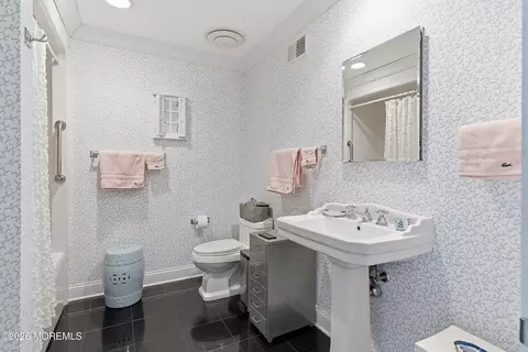 Bath - 33 Sands Point Rd, Waretown, NJ 08758 photo 1 of 5