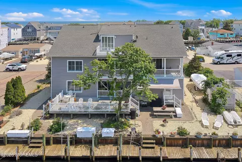 Exterior - 33 Sands Point Rd, Waretown, NJ 08758 photo 17 of 18