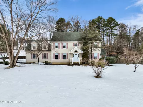 322 Wellington Ct, Jackson, NJ 08527