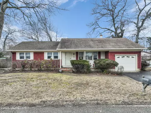 1108 Longboat Ave, Beachwood, NJ 08722