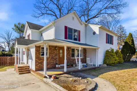 120 Whalepond Rd, Oakhurst, NJ 07755
