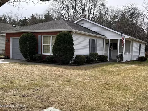 1904 Cherryvale Ct, Toms River, NJ 08755