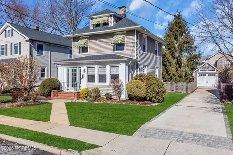 40 Foster St, Red Bank, NJ 07701