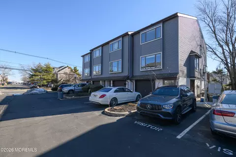 207 Marina Dr #4, Highlands, NJ 07732