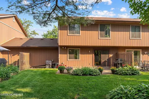 11 Owl Rd, Howell, NJ 07731