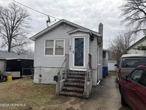 181 Hilltop Blvd, Keyport, NJ 07735