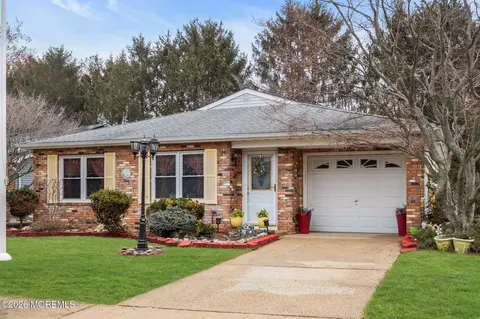 22 Abbey Rd, Brick, NJ 08723