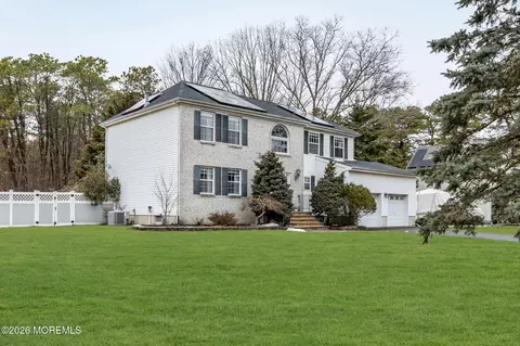 Exterior - 6 Marybeth Ct, Jackson, NJ 08527 photo 4 of 18