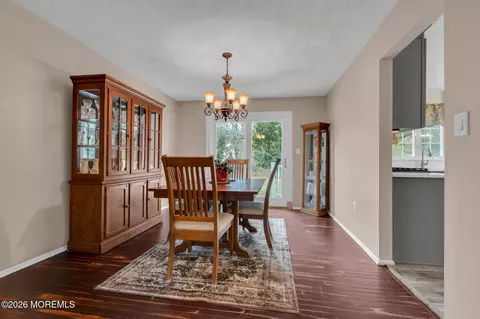 Dining - 6 Marybeth Ct, Jackson, NJ 08527 photo 2 of 3