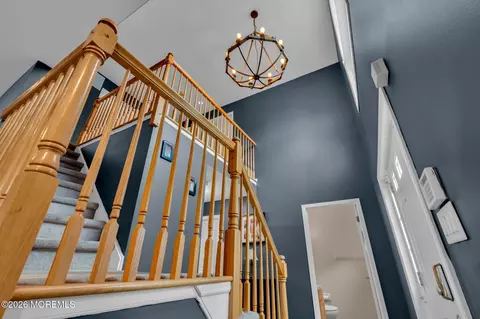 Entry Way - 6 Marybeth Ct, Jackson, NJ 08527 photo 7 of 13