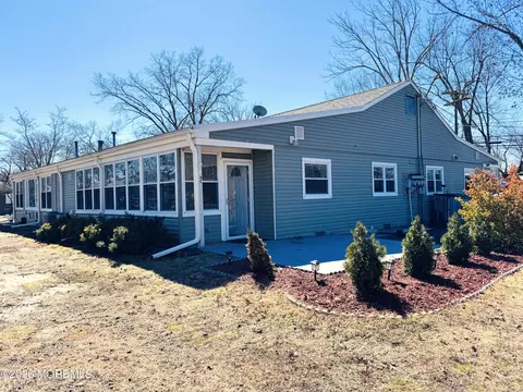 6 C Pine St, Toms River, NJ 08753
