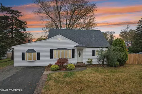 1100 Green Grove Rd, Tinton Falls, NJ 07753