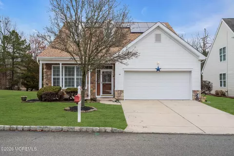 106 Briarwood Dr, Little Egg Harbor, NJ 08087