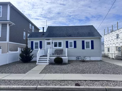 435 Hiering Ave, Seaside Heights, NJ 08751