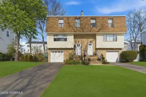 12 Dortmunder Dr, Manalapan, NJ 07726