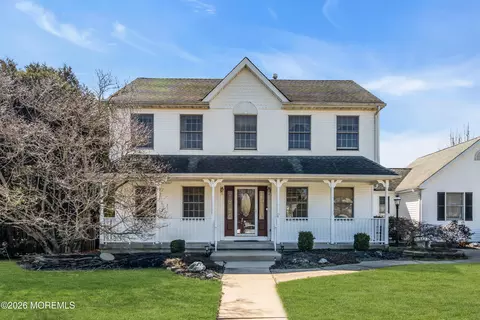 1 Wendy Ct, Jackson, NJ 08527