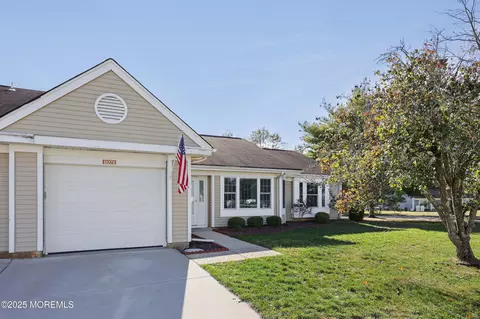 1107 Buckingham Dr # B, Manchester, NJ 08759