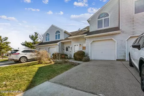 16 Shore Dr, Long Branch, NJ 07740