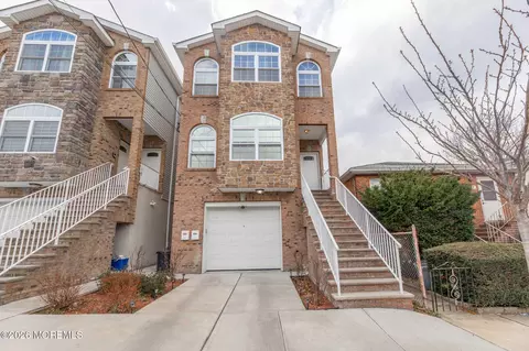167 Mcadoo Ave #2, Jersey City, NJ 07305