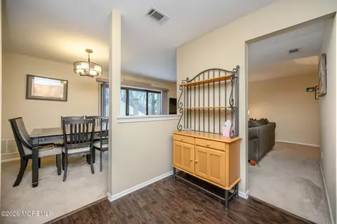182 Edinburgh Ct, Matawan, NJ 07747 photo 11