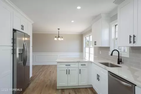 Kitchen - 65 Glenn Dr, Brick, NJ 08723 photo 4 of 4