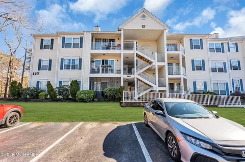 53 Navajo Ct #1711, Galloway, NJ 08205