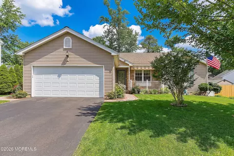 112 Gunwale Rd, Manahawkin, NJ 08050