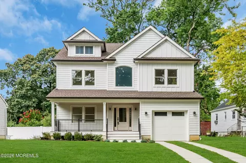 64 Byrnes Ln, Eatontown, NJ 07724