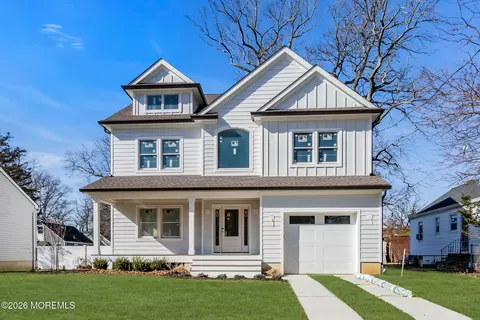 64 Byrnes Ln, Eatontown, NJ 07724