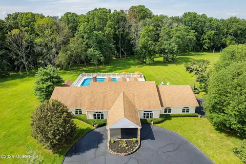 25 Water St, Colts Neck, NJ 07722