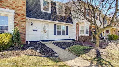 43 Kingsley Way, Freehold, NJ 07728