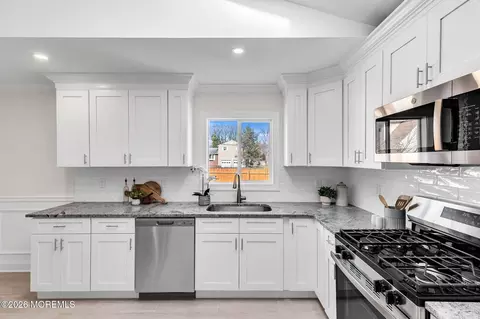 Kitchen - 65 Ravine Dr, Matawan, NJ 07747 photo 3 of 5