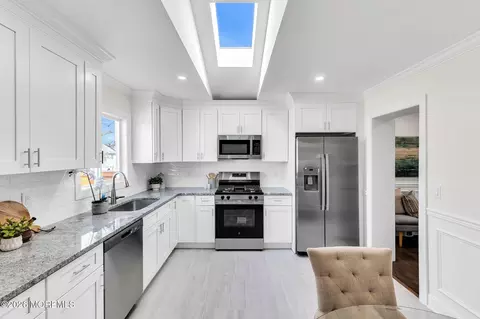 Kitchen - 65 Ravine Dr, Matawan, NJ 07747 photo 5 of 5