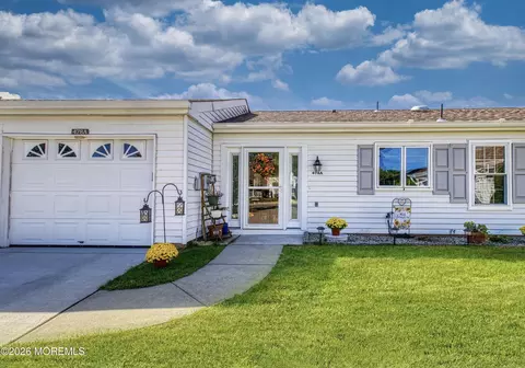 478 Buckingham Dr # A, Manchester, NJ 08759