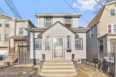 239 S 19th St, Newark, NJ 07103