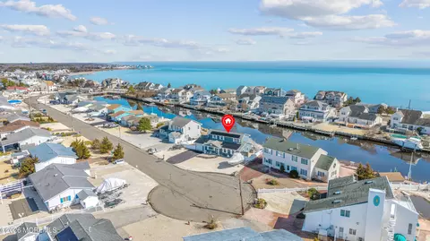 204 Biscayne Rd, Barnegat, NJ 08005