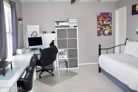 Bedroom - 33 Balmoral Ct, Matawan, NJ 07747 photo 4 of 4