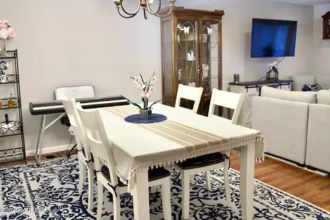 Dining - 33 Balmoral Ct, Matawan, NJ 07747 photo 2 of 3