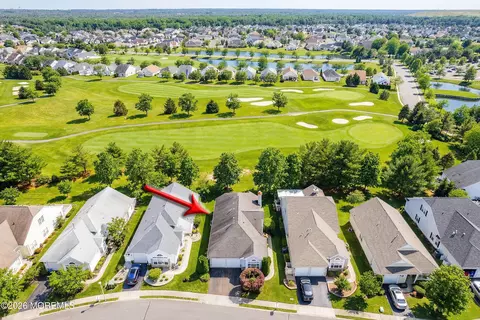 12 Dunrovin Ct, Manchester, NJ 08759