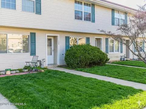 134 Sawmill Rd, Brick, NJ 08724