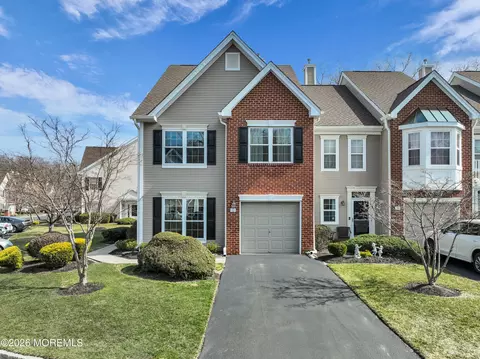 12 Charles Ct, Ocean, NJ 07712